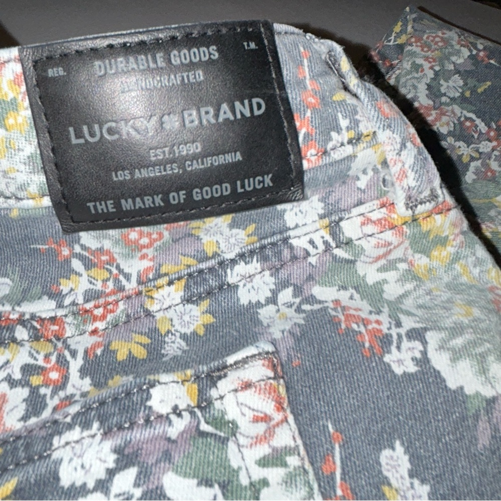 Lucky Brand Lolita Floral Print Jeans Women’s size 16W - Picture 8 of 9